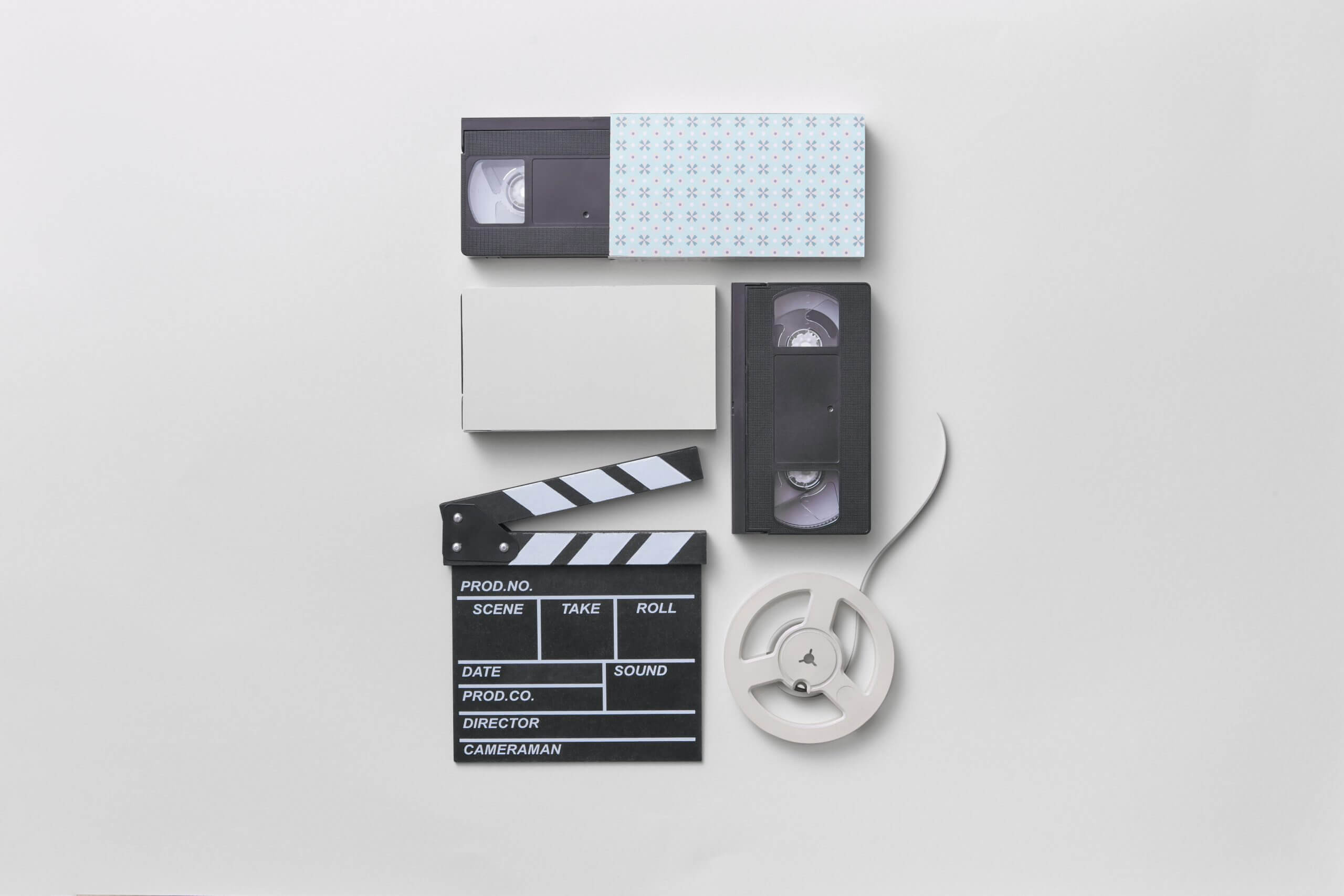VHS, cinta y claqueta VHS, cinta y claqueta